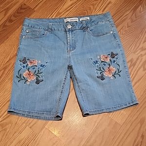 Sandpiper EMBROIDERED shorts high rise‎ size 6